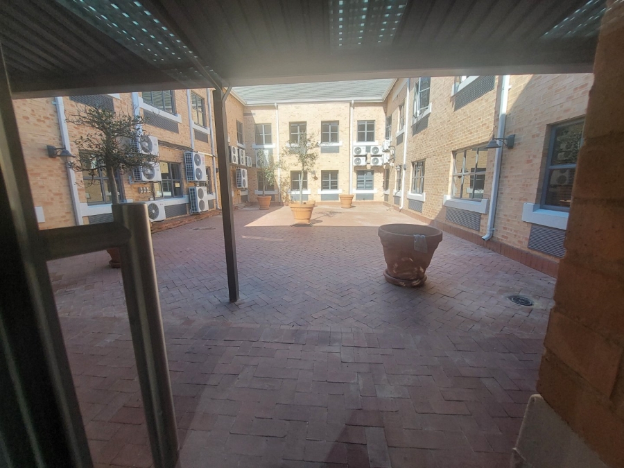 To Let commercial Property for Rent in Sunninghill Gauteng