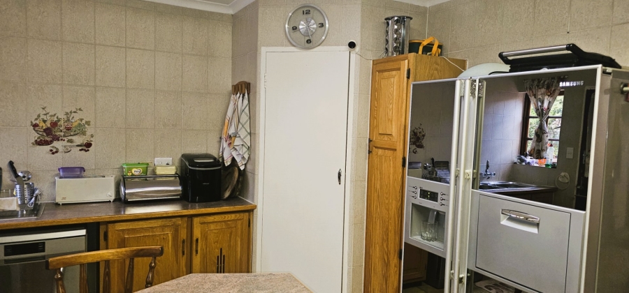 3 Bedroom Property for Sale in Die Hoewes Gauteng