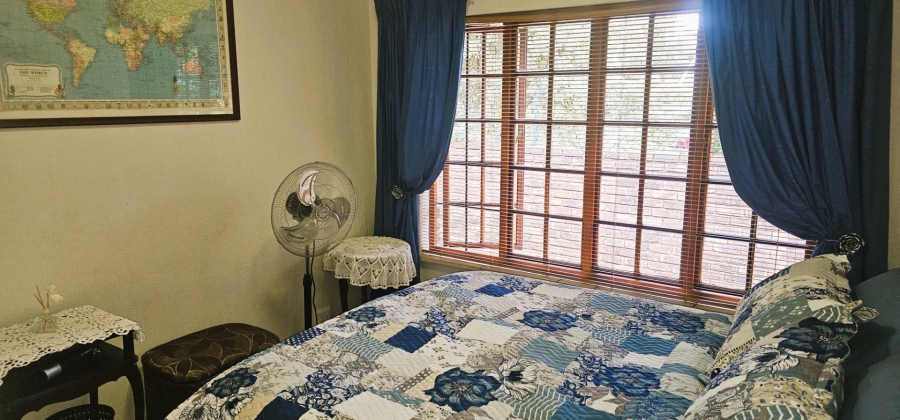 3 Bedroom Property for Sale in Die Hoewes Gauteng