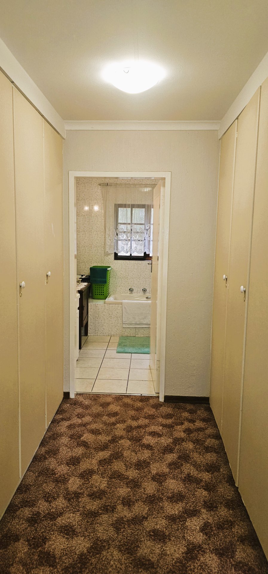 3 Bedroom Property for Sale in Die Hoewes Gauteng