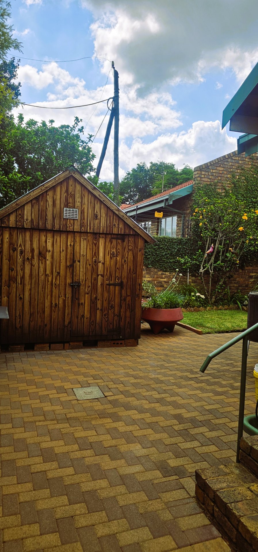 3 Bedroom Property for Sale in Die Hoewes Gauteng