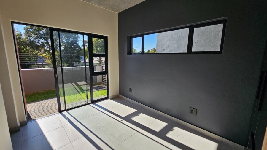 2 Bedroom Property for Sale in Waterkloof Park Gauteng