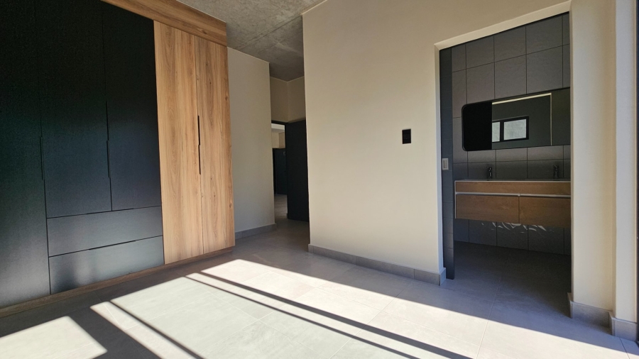 2 Bedroom Property for Sale in Waterkloof Park Gauteng