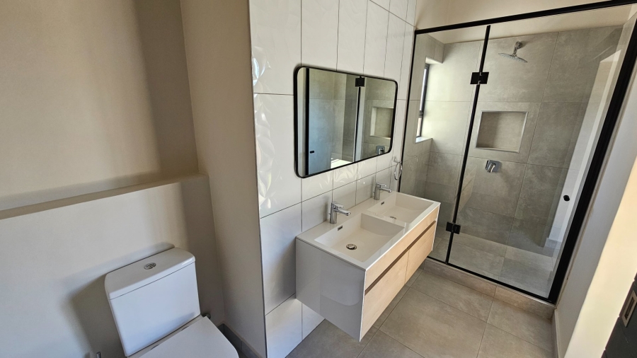 2 Bedroom Property for Sale in Waterkloof Park Gauteng