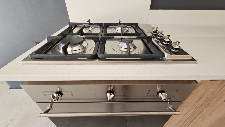 2 Bedroom Property for Sale in Waterkloof Park Gauteng