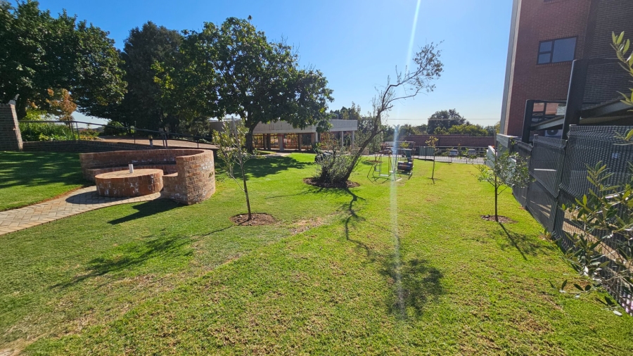 2 Bedroom Property for Sale in Waterkloof Park Gauteng