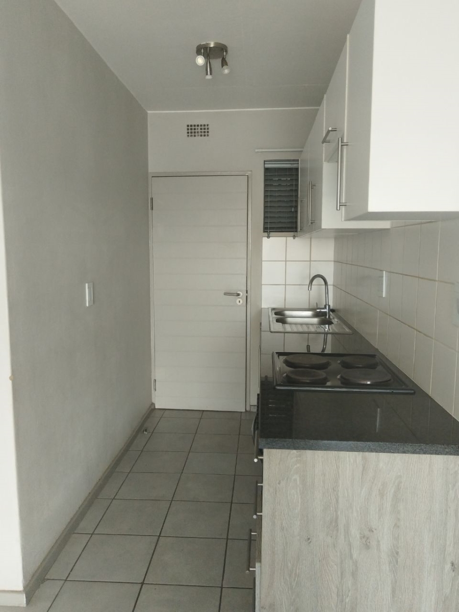 To Let 2 Bedroom Property for Rent in Clubview Gauteng