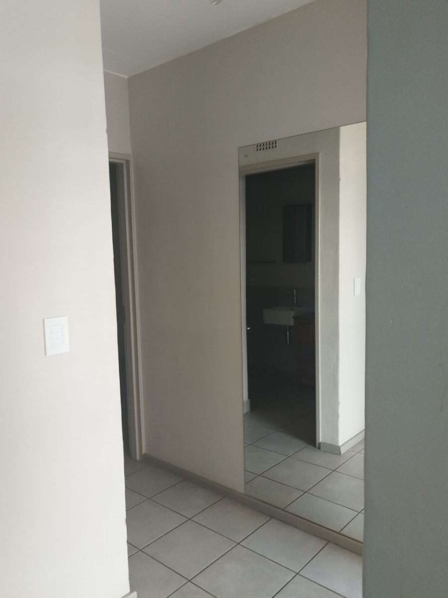 To Let 2 Bedroom Property for Rent in Clubview Gauteng