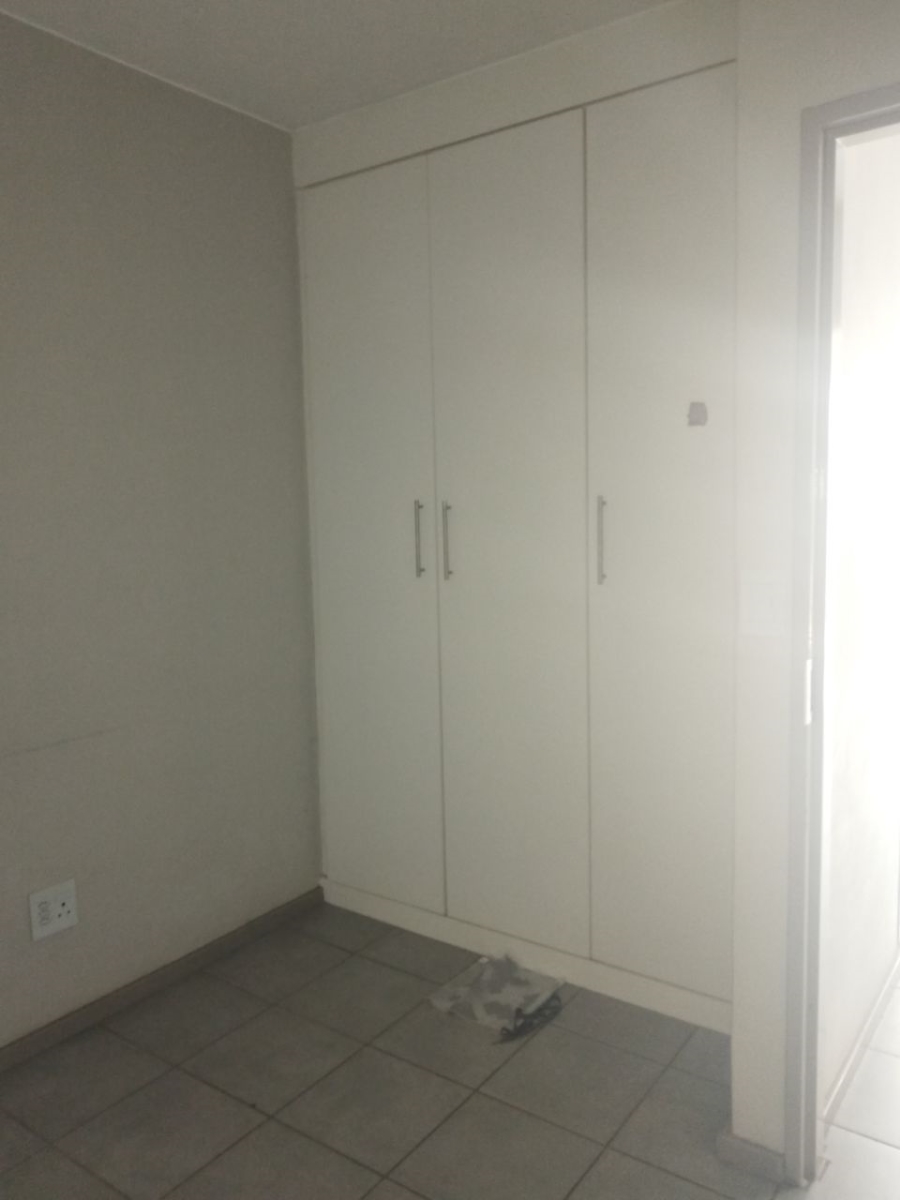 To Let 2 Bedroom Property for Rent in Clubview Gauteng