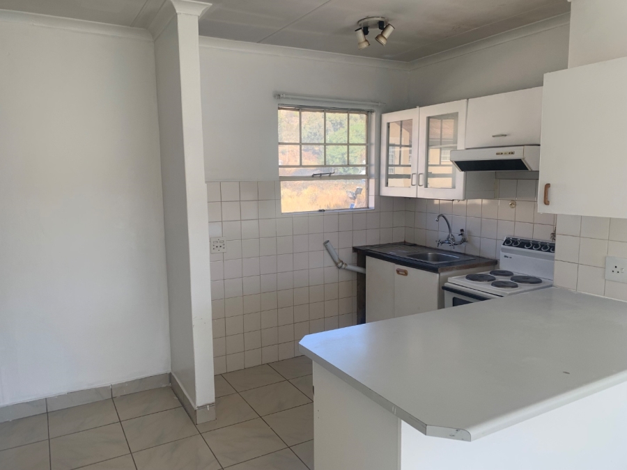 2 Bedroom Property for Sale in Mondeor Gauteng