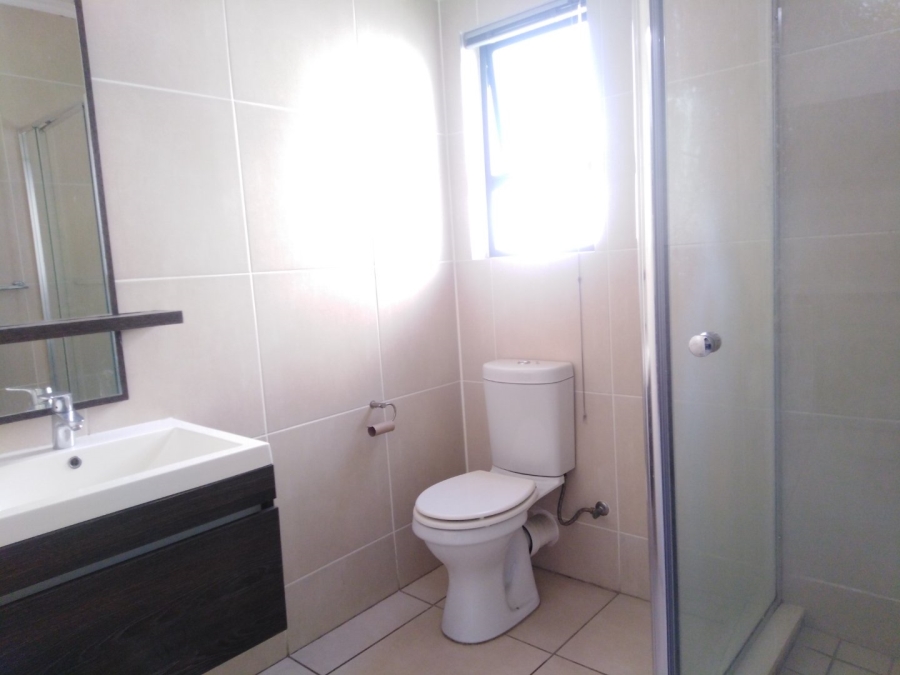 To Let 1 Bedroom Property for Rent in Olivedale Gauteng