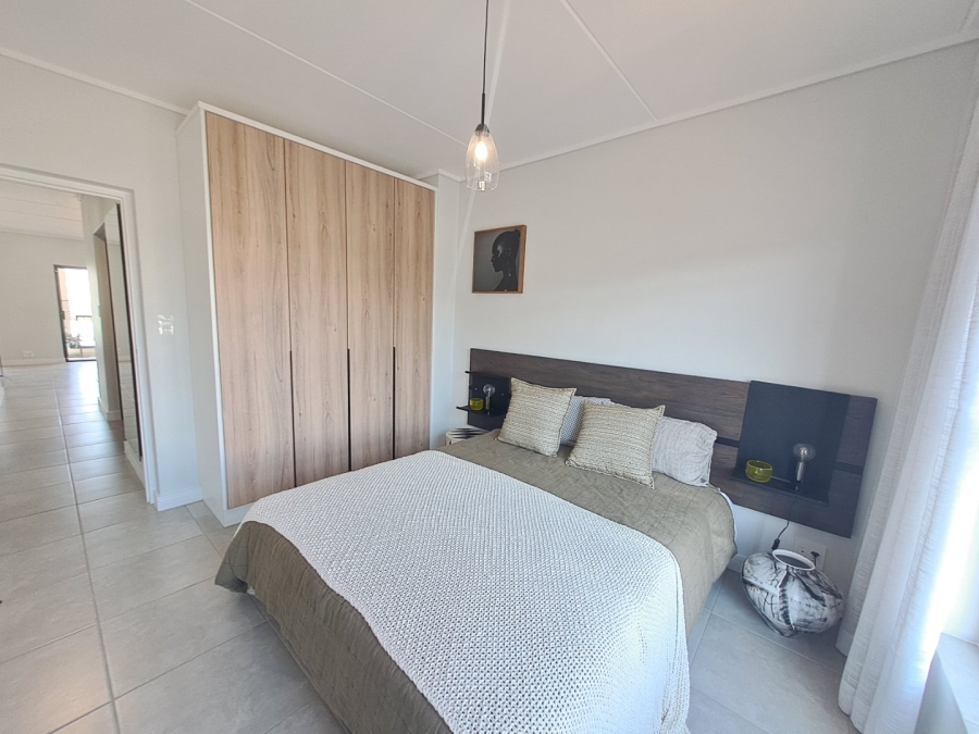 To Let 3 Bedroom Property for Rent in Waterfall Gauteng