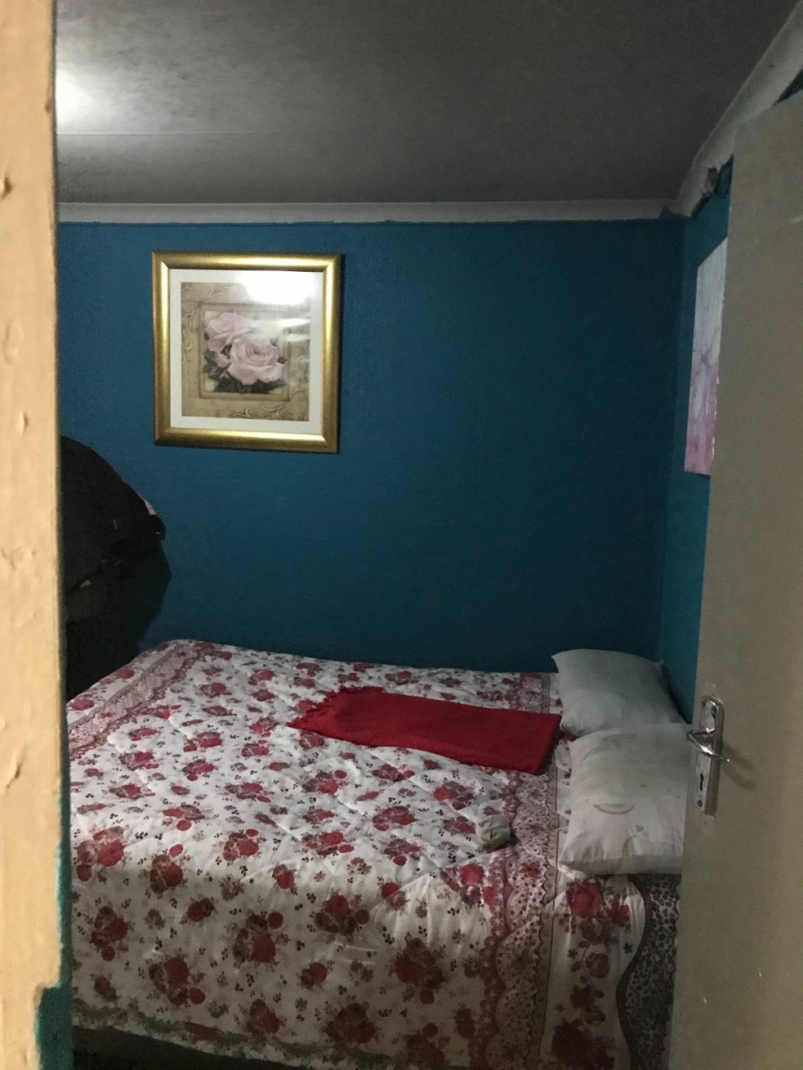 1 Bedroom Property for Sale in Jabavu Gauteng