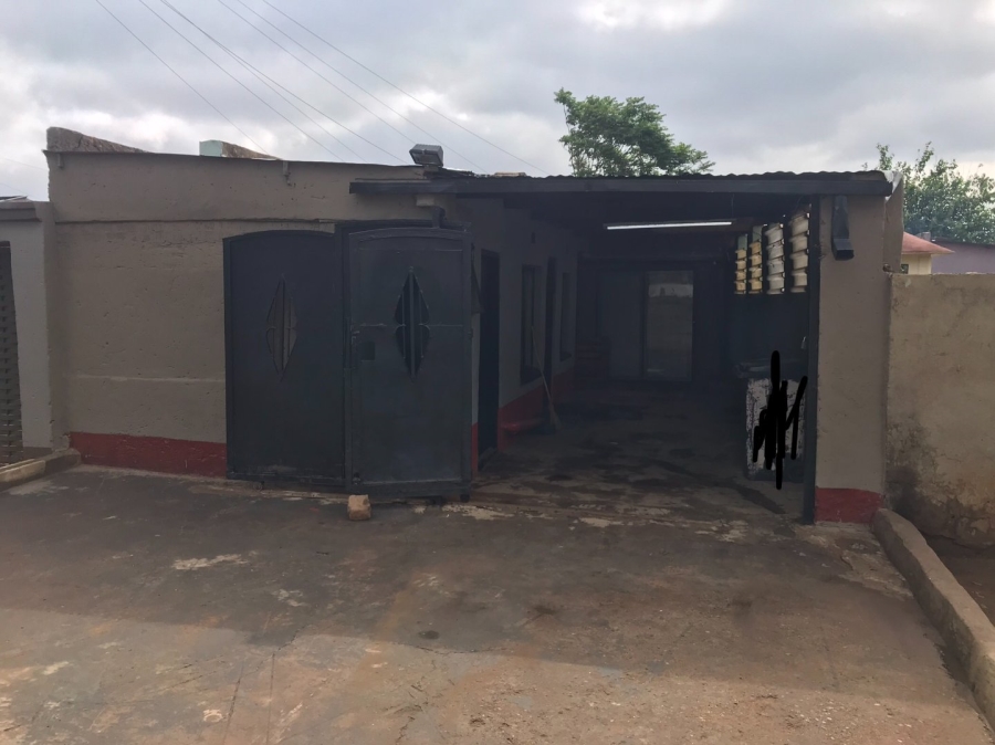 1 Bedroom Property for Sale in Jabavu Gauteng