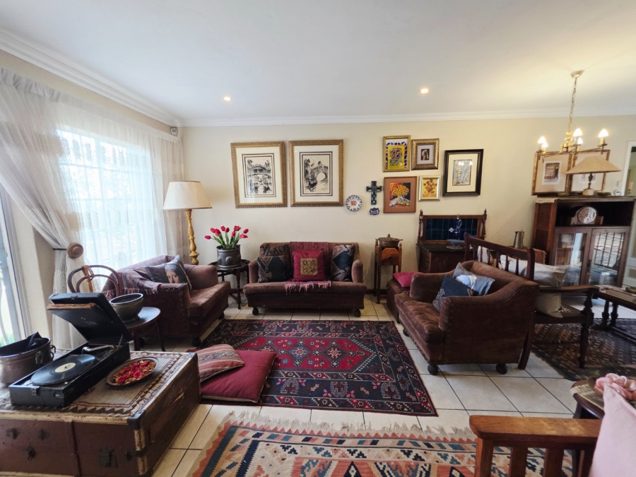 2 Bedroom Property for Sale in La Montagne Gauteng