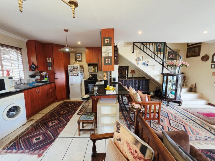 2 Bedroom Property for Sale in La Montagne Gauteng