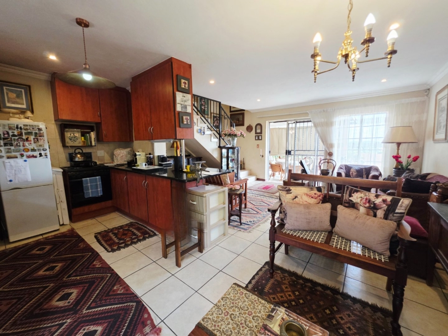 2 Bedroom Property for Sale in La Montagne Gauteng