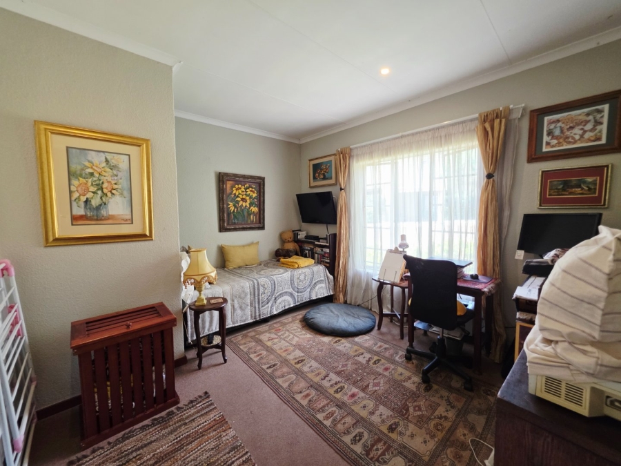 2 Bedroom Property for Sale in La Montagne Gauteng