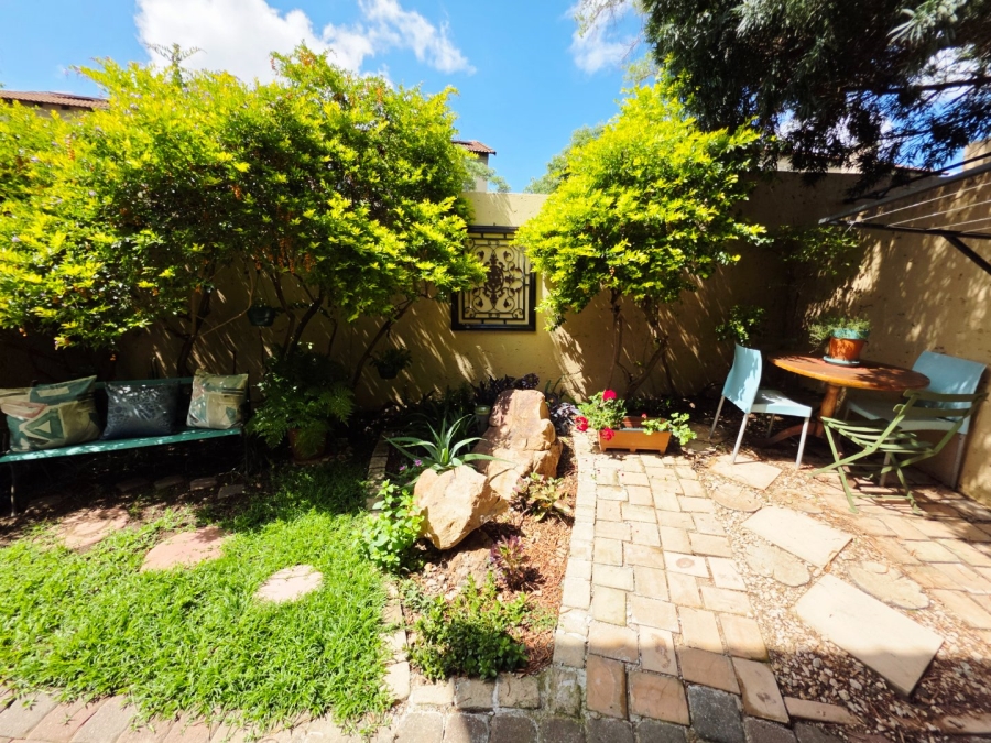 2 Bedroom Property for Sale in La Montagne Gauteng