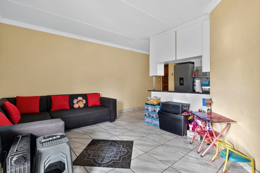 2 Bedroom Property for Sale in Bromhof Gauteng