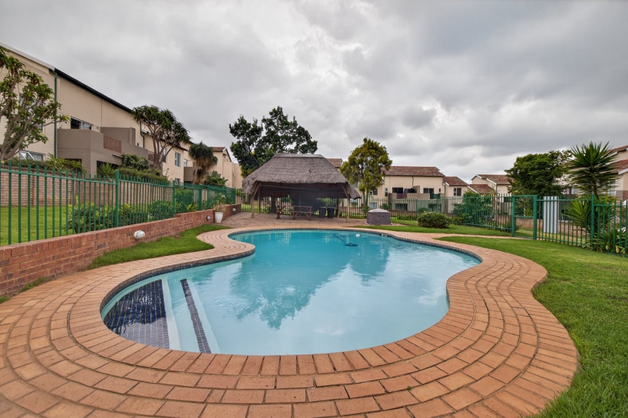 2 Bedroom Property for Sale in Bromhof Gauteng