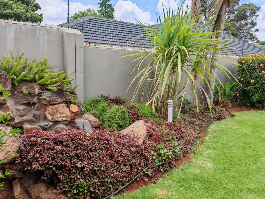 7 Bedroom Property for Sale in Observatory Gauteng