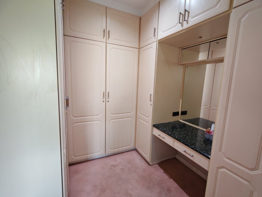 7 Bedroom Property for Sale in Observatory Gauteng