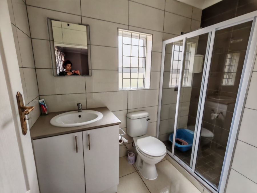 7 Bedroom Property for Sale in Observatory Gauteng