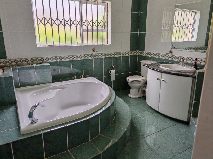 7 Bedroom Property for Sale in Observatory Gauteng