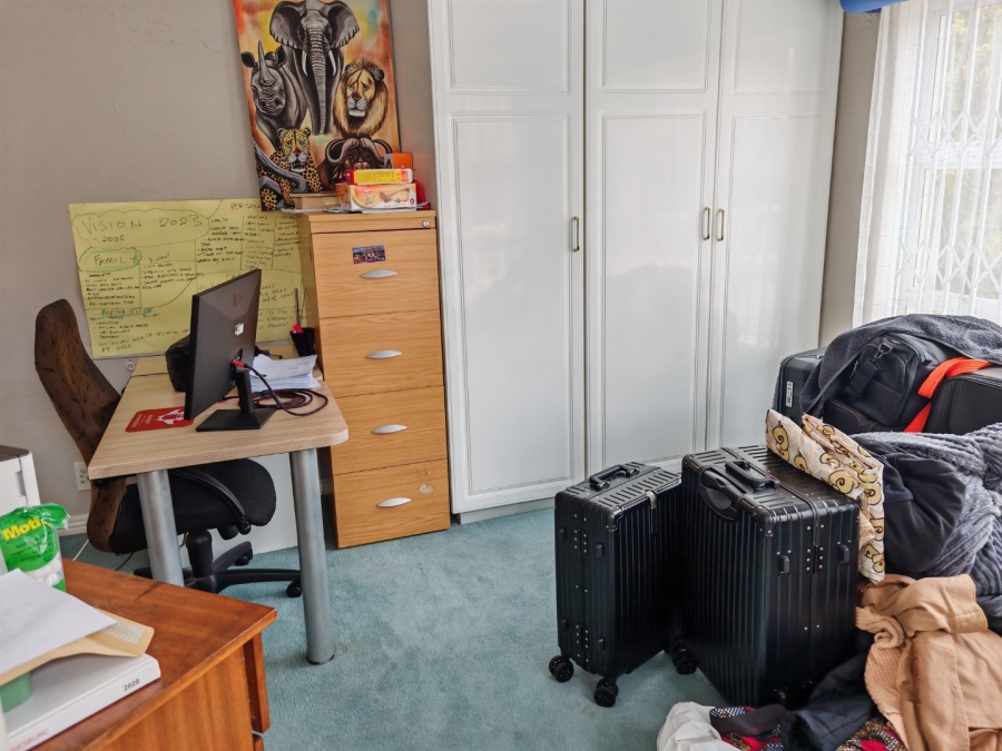 7 Bedroom Property for Sale in Observatory Gauteng