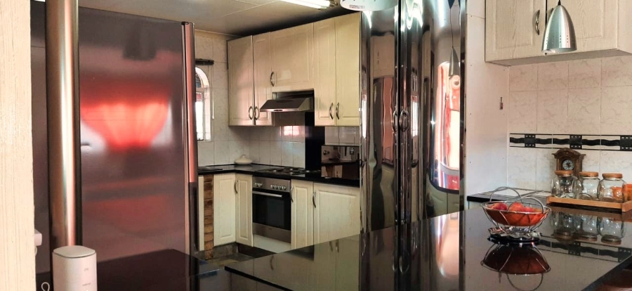 4 Bedroom Property for Sale in Leachville Ext 1 Gauteng