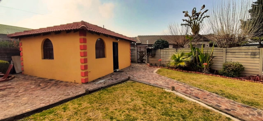 4 Bedroom Property for Sale in Leachville Ext 1 Gauteng