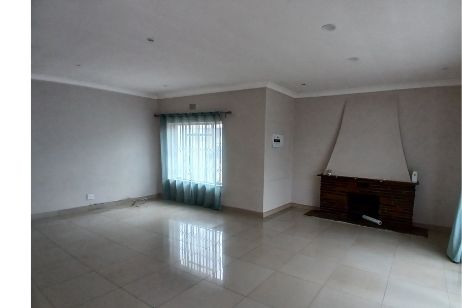 3 Bedroom Property for Sale in Dawnview Gauteng