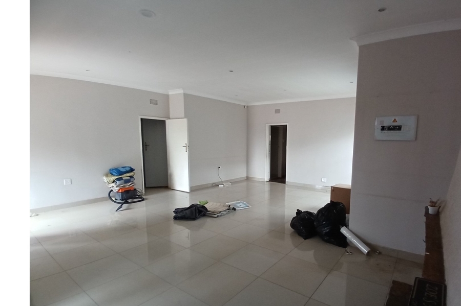 3 Bedroom Property for Sale in Dawnview Gauteng