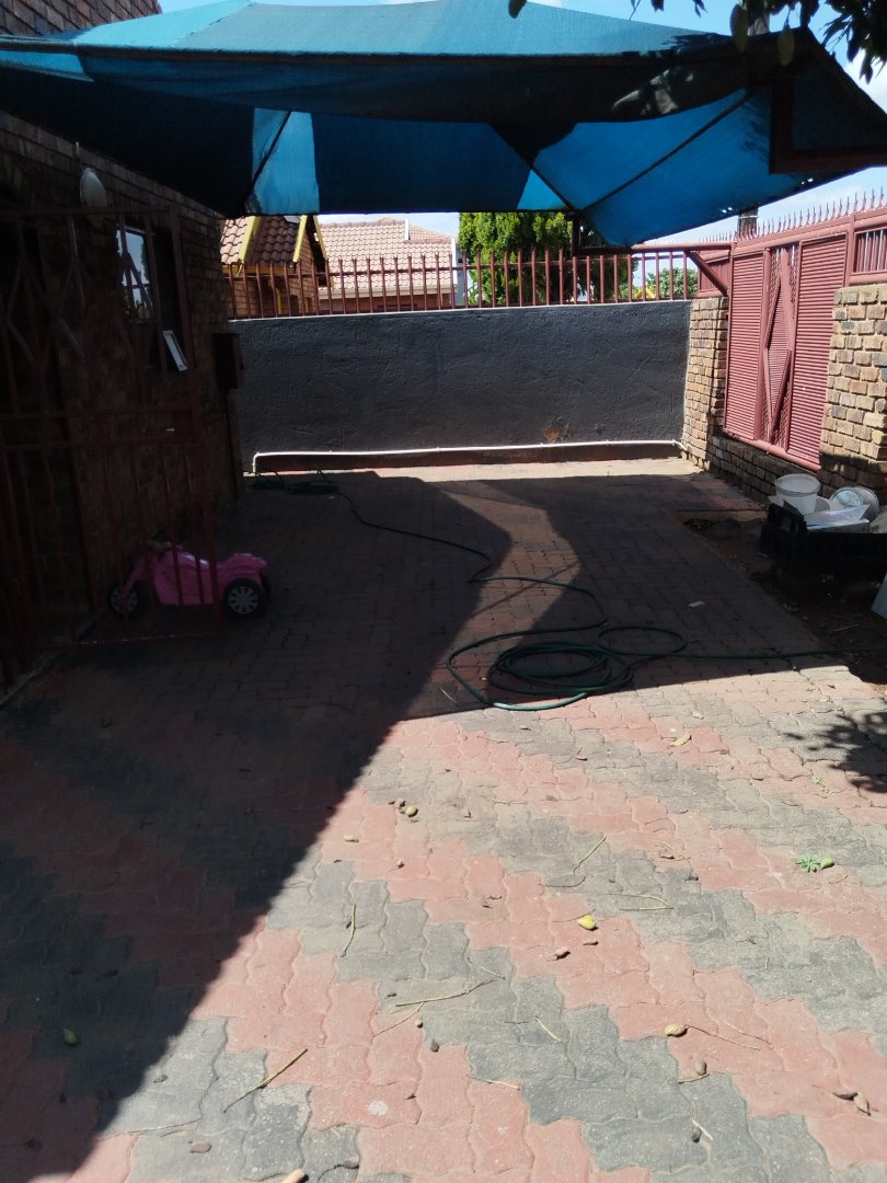 4 Bedroom Property for Sale in Soshanguve XX Gauteng