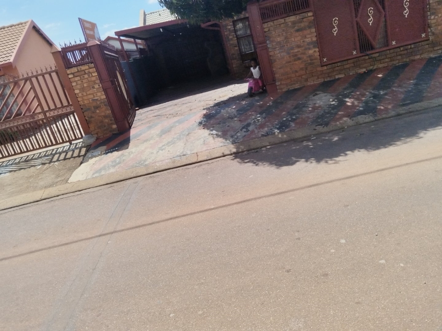 4 Bedroom Property for Sale in Soshanguve XX Gauteng