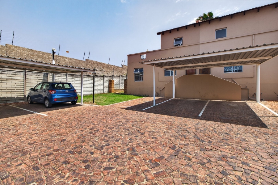 2 Bedroom Property for Sale in Noordhang Gauteng