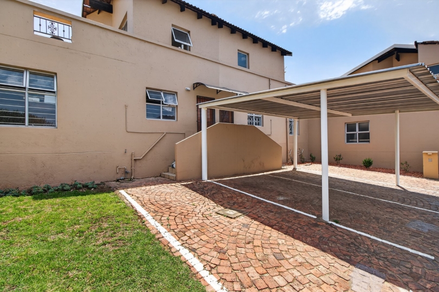 2 Bedroom Property for Sale in Noordhang Gauteng