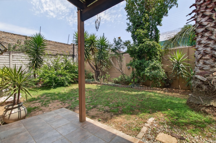 2 Bedroom Property for Sale in Noordhang Gauteng