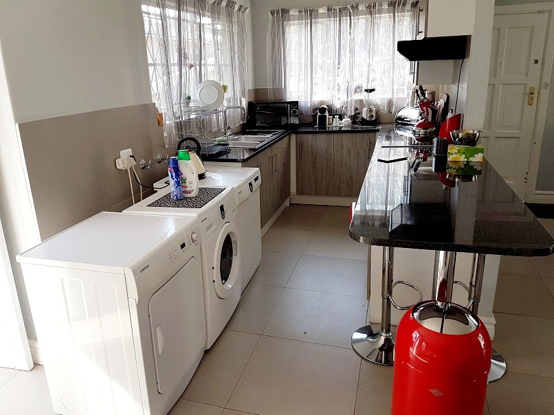 3 Bedroom Property for Sale in Nieuw Muckleneuk Gauteng