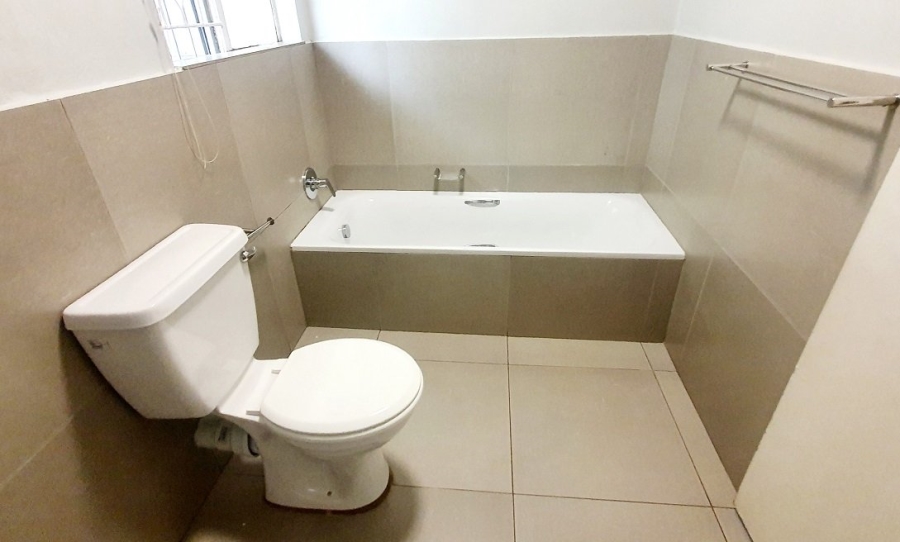 3 Bedroom Property for Sale in Nieuw Muckleneuk Gauteng