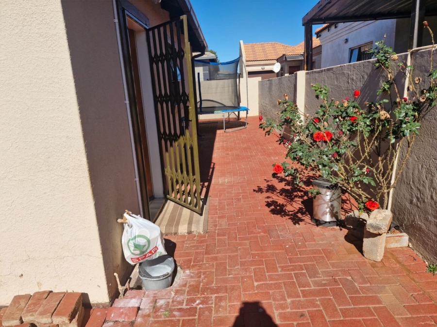 3 Bedroom Property for Sale in The Orchards Gauteng