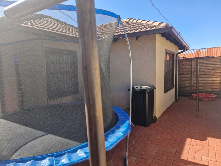 3 Bedroom Property for Sale in The Orchards Gauteng