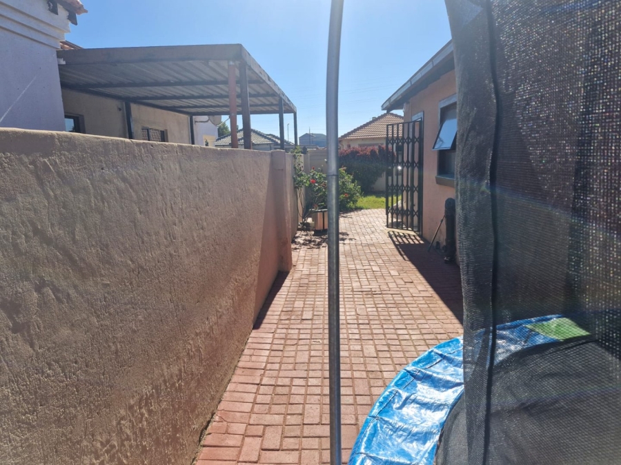 3 Bedroom Property for Sale in The Orchards Gauteng
