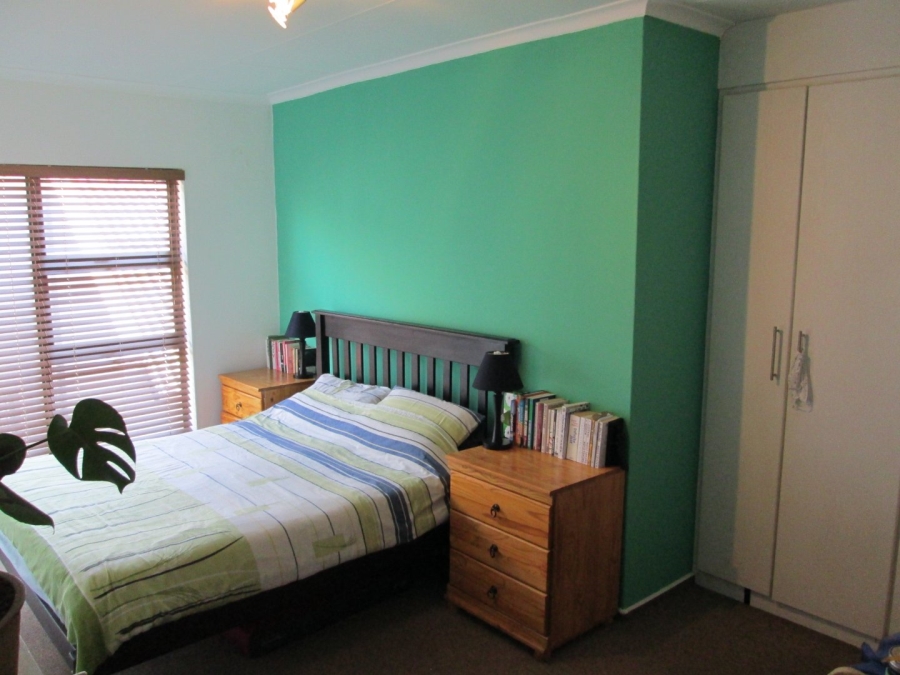 2 Bedroom Property for Sale in Westdene Gauteng