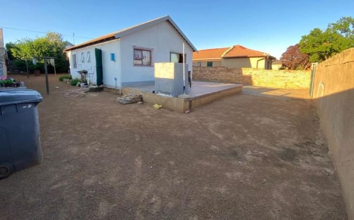3 Bedroom Property for Sale in Lotus Gardens Gauteng