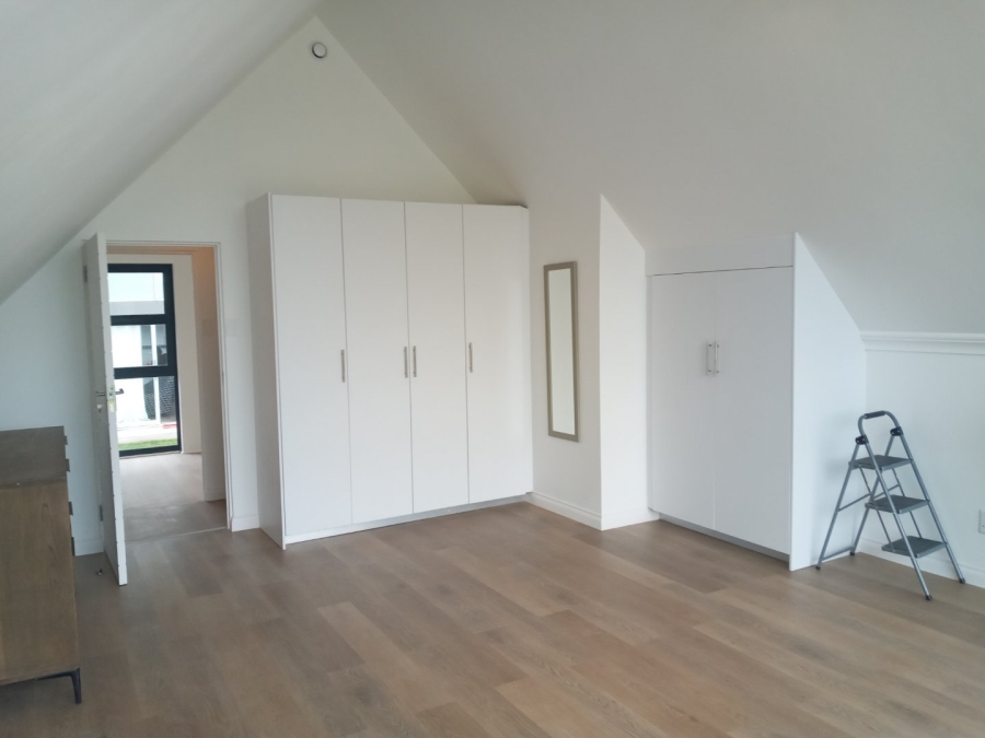 2 Bedroom Property for Sale in Lanseria Gauteng