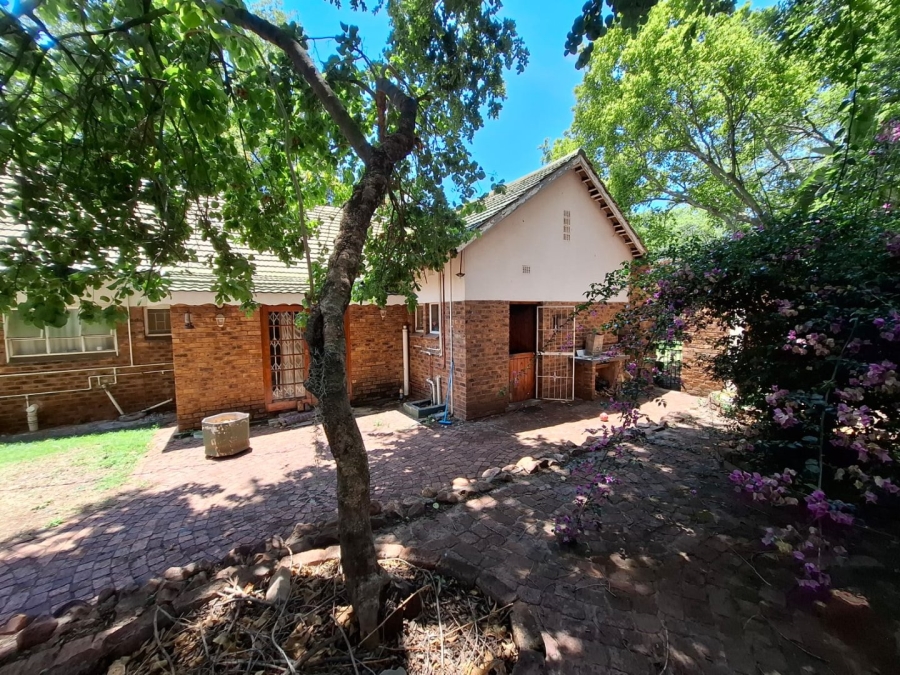 5 Bedroom Property for Sale in Pretoria North Gauteng