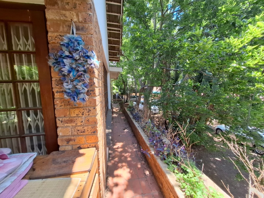 5 Bedroom Property for Sale in Pretoria North Gauteng