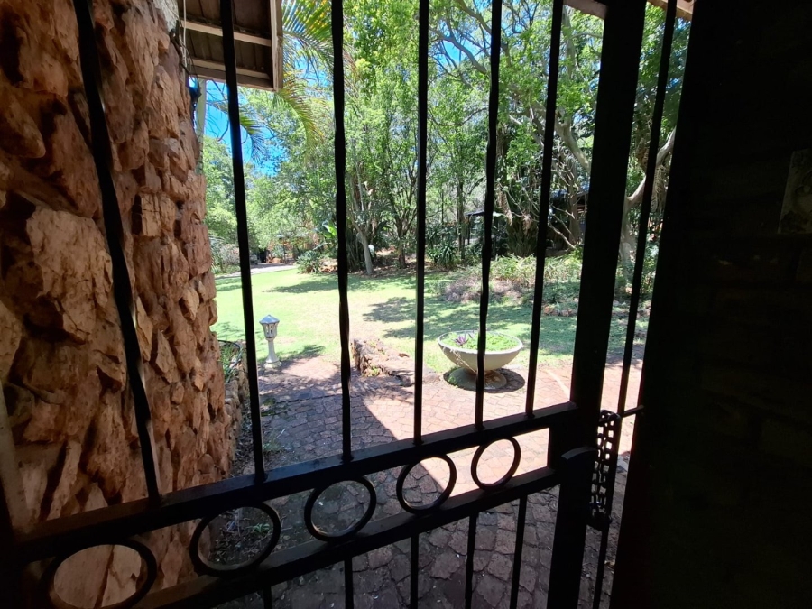 5 Bedroom Property for Sale in Pretoria North Gauteng